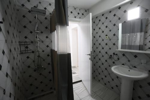 Koupelna v ubytování Alek Apartman