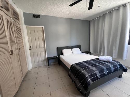 Postel nebo postele na pokoji v ubytování Habitación céntrica y espaciosa en Apartamento familiar