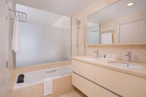 Koupelna v ubytování Radisson Blu Resort Gran Canaria