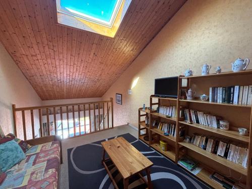 Appartement T3 - à 50m de la plage, 2 chambres, garage
