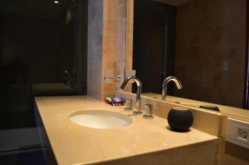 Η κουζίνα ή μικρή κουζίνα στο Al Sereno Hotel y Spa