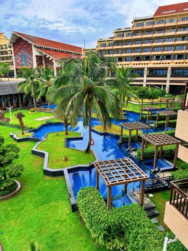 Bazén v ubytování Crowne Plaza Danang Hotel & Resort nebo v jeho okolí