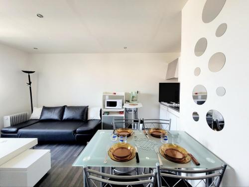 Studio Cabine Moderne RDC - Terrasse - Parking - Proche Plage