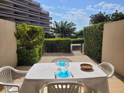 Studio cabine avec terrasse, accès direct plage, WIFI, clim, parking privé - 4 pers. - FR-1-794-149