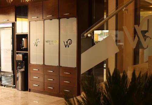 Gambar di galeri bagi Hotel West Plaza di Tijuana