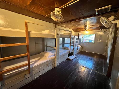 Postel nebo postele na pokoji v ubytování Ohlala Guesthouse