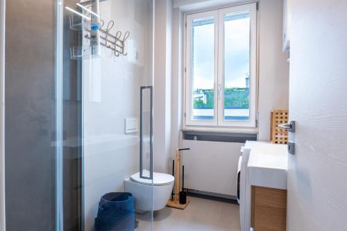 A bathroom at Amazing top floor