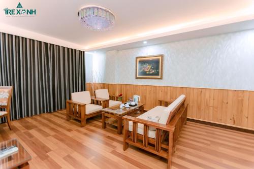 a waiting room at a dermatologists office at Tre Xanh Hotel in Pleiku