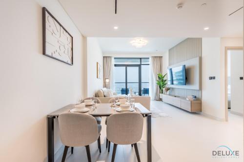 Charming 1BR Apartment at Marina Vista Tower 2 Emaar Beachfront Dubai Marina by Deluxe Holiday Homes