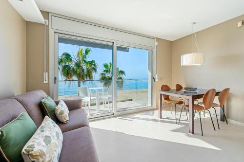 Hauzify I Apartaments La Martina