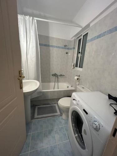 D2 Apartment - Athens Oasis