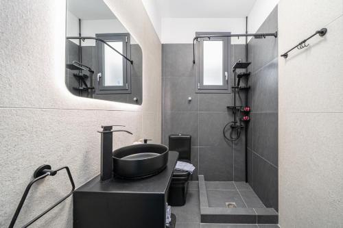 Koupelna v ubytování PNOẼ Luxury Apartments