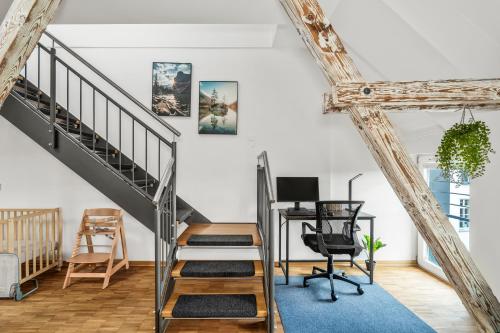Gambar di galeri bagi DND Design Loft I 170qm I Parken I Balkon I Workstation I Netflix I Kaffee I Waschmaschine I Trockner I Xbox I Ausblick di Würzburg
