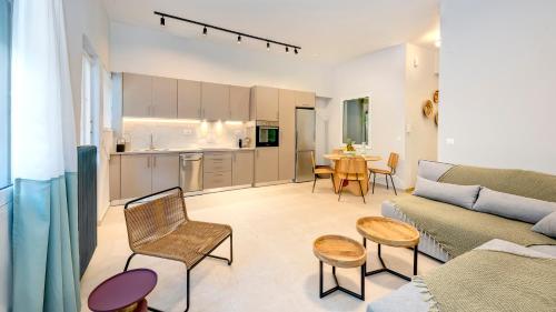 JasmineStay - Two bedroom apartments with backyard