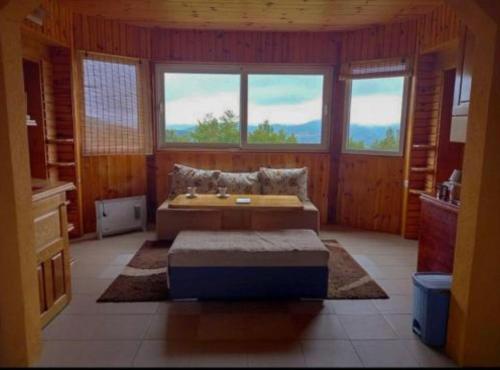 Ruang duduk di Eco Village Mojkovac