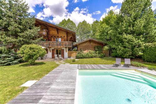 Πισίνα στο ή κοντά στο Chalet les Sauberands