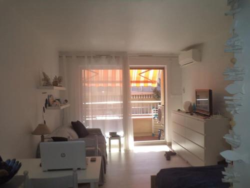 Studio ANTINEA 22 avec parking privé clim vue,mer