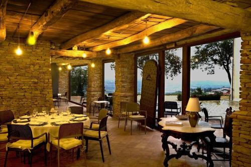 Gallery image of Archisa Relais Hostaria in Farigliano