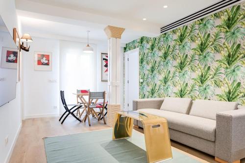 “The Palms” new, ac, terrace, calm near Old Town