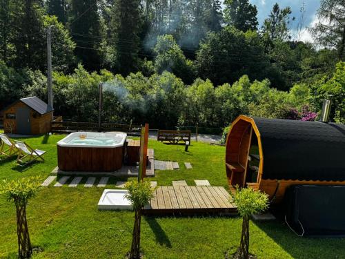 Κήπος έξω από το Domek Cud Miód
