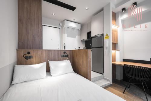 Vellow Door, Nilie Hospitality MGMT