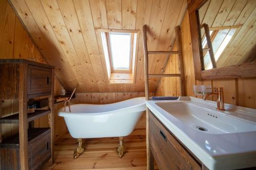 Phòng tắm tại Woodlovers cottage