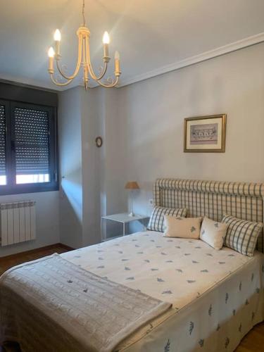 Postel nebo postele na pokoji v ubytování Apto céntrico en Llanes 15A06