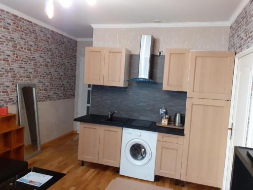Appartement Centre Bordeaux avec Garage sur demandeにあるキッチンまたは簡易キッチン