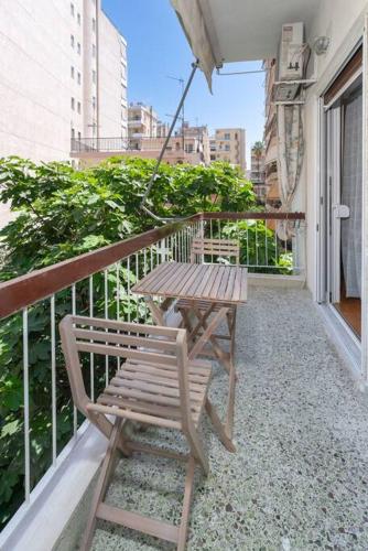 Sea Breeze 2 bedroom Apartment - 10 min walk to beach