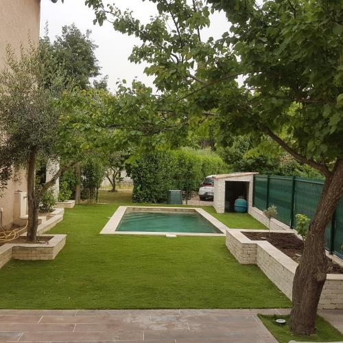 MAISON avec PISCINE PRIVATIVE