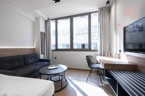 Vellow Door, Nilie Hospitality MGMT