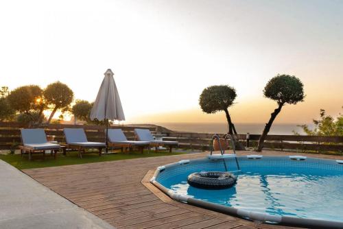 Sunset bliss villa in Karteros