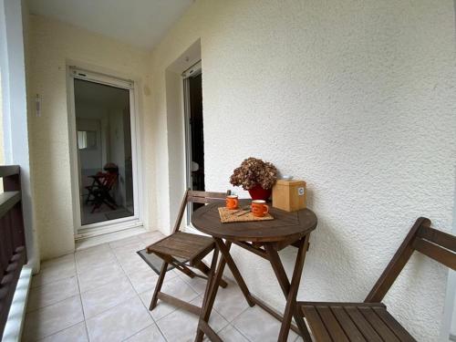 Appartement Idéal : Proche Port, Plages et Centre, Wifi, Parking, Balcon - FR-1-413-97