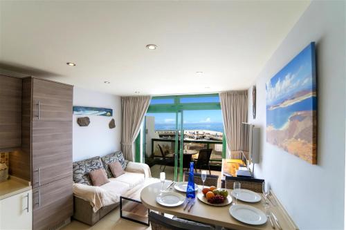 El Rincon Harbour View
