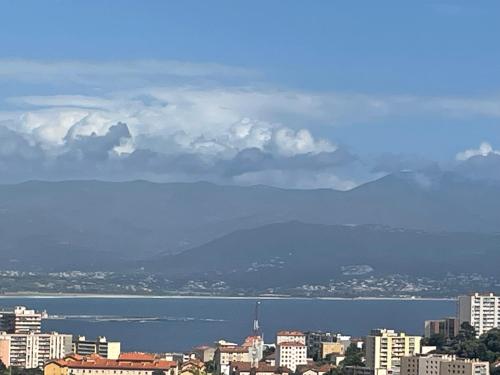 Appartement Ajaccio F3 6 couchages