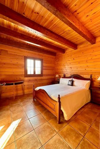 Foto Casa de madera con piscina en Cambrils 2