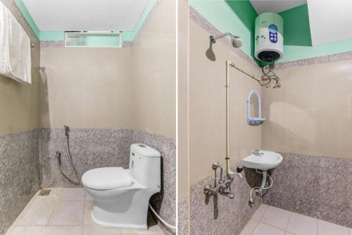 zwei Bilder eines Badezimmers mit Toilette und Waschbecken in der Unterkunft PN SAMY INN in Puducherry