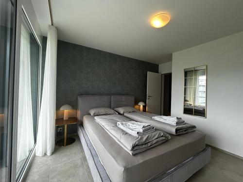 Family apartment, near the beach whit private park
