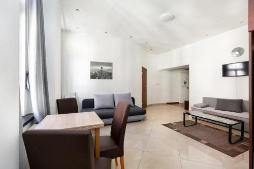 Elegant Downtown Apartment at Király 39 1077 Budapest, Király utca 39 kép - 3