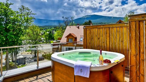Royal Prestige Collection z prywatnym jacuzzi - STONE HILL RESORT z basenem i saunami
