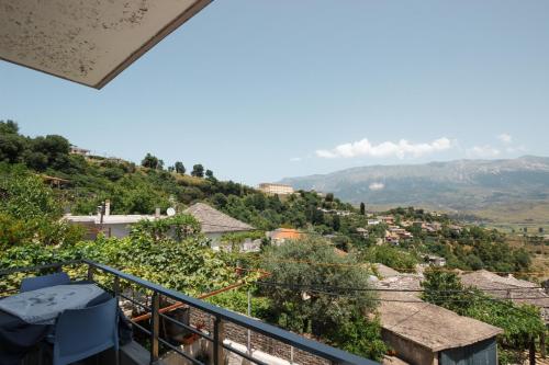 Vista general de una montaña o vista desde la casa vacacional