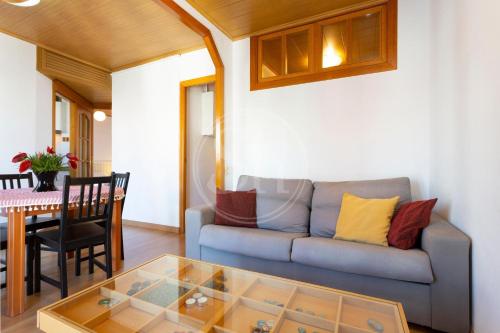 Chic Apartment in Plaza España near Sants Montjuïc