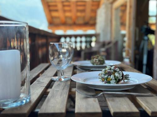 Makanan di atau berdekatan apartmen
