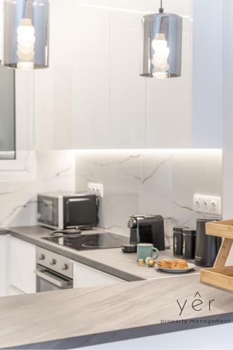 Free-Spirit Large Boho Apartment with Free-Parking