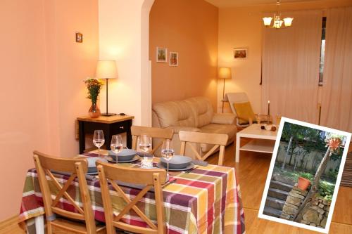 Central Charming Home with Garden near Parking and NDK