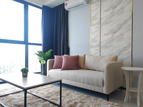 Posezení v ubytování Modern Elegance - Urban Suites by Ocean Luxe