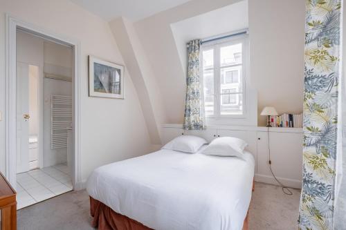 Veeve - Haussmannian Heights