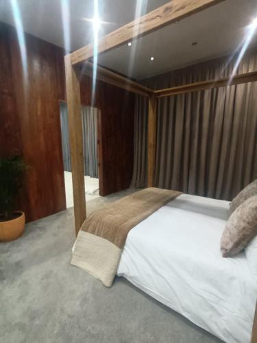 Katil atau katil-katil dalam bilik di Luxury in Pietermaritzburg