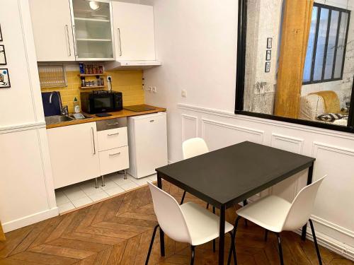 Charmant appartement Paris 8.