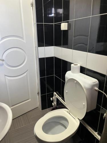 Un baño de Prenociste H2O
